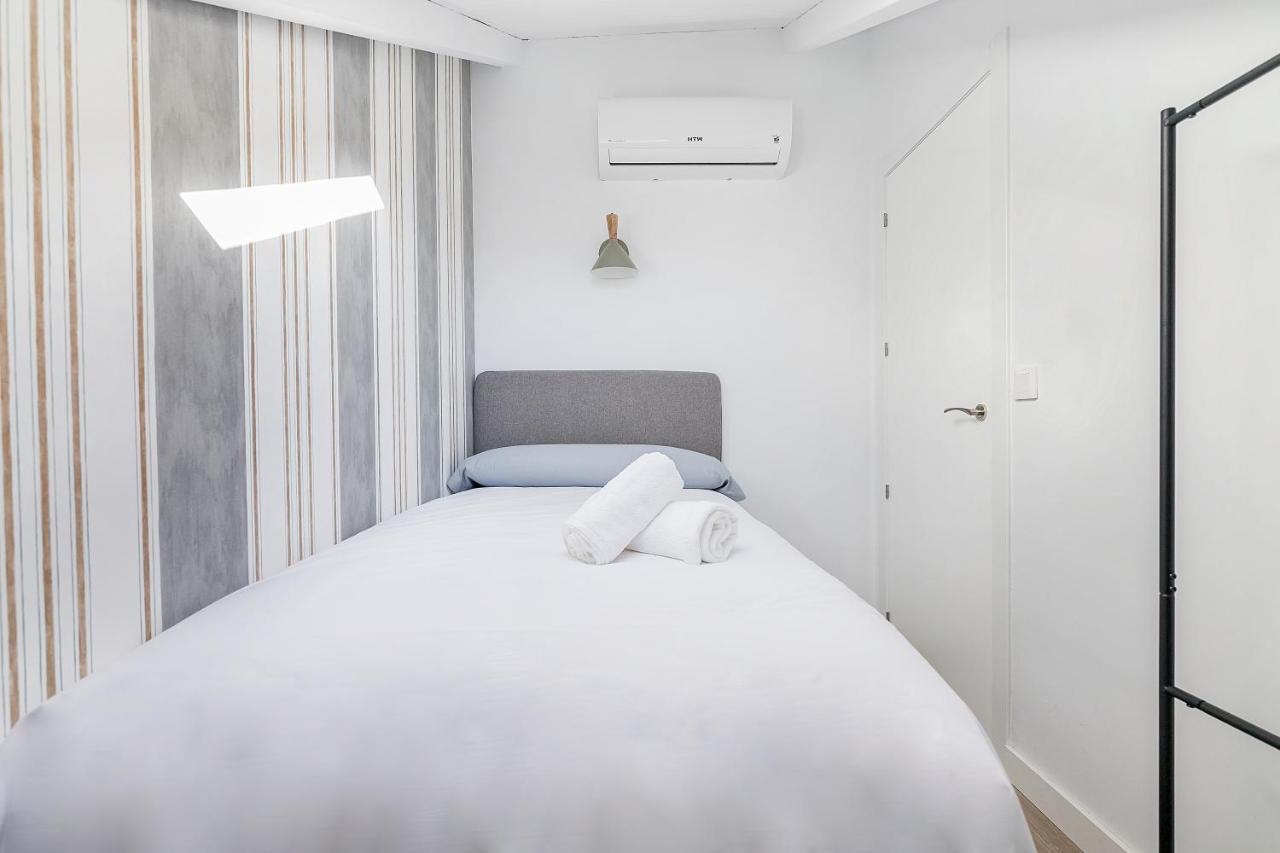 Bhost - Regina VII Apartment Cordoba Exterior photo